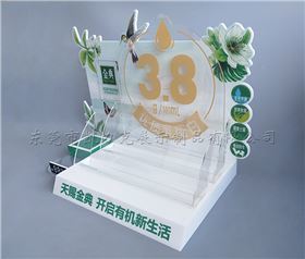 亚克力展架贵吗？展台设计制作中的成本解析与选择指南